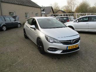 skadebil auto Opel Astra 1.2 Business Edition REST BPM €300,-!!! 2021/1