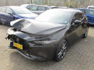 Mazda 3 2.0 SA-G Comf. Bose picture 3