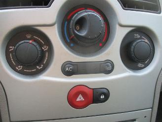 Renault Modus 1.6-16V Tech Road picture 25