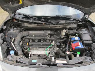 Suzuki Swift 1.2 Comfort picture 25