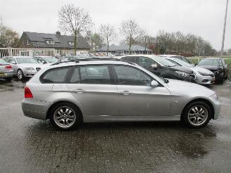 BMW 3-serie 320i High Executive picture 8