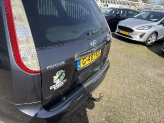 Ford Focus 2.0 Titanium picture 12