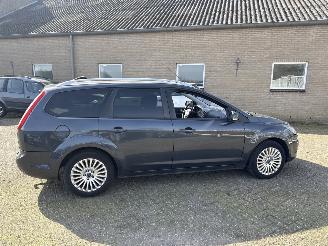 Ford Focus 2.0 Titanium picture 7