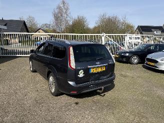 Ford Focus 2.0 Titanium picture 5