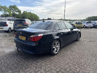 BMW 5-serie 525i Executive picture 7