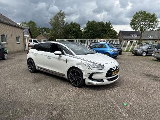 krockskadad bil auto Citroën DS5 2.0 HDi Sport Chic REST BPM €700,-!!! 2012/3