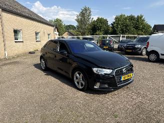 Auto incidentate Audi A3 SPORTBACK 30 TFSI Sport REST BPM €1200,-!!! 2019/3