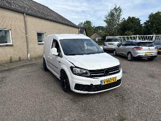 krockskadad bil auto Volkswagen Caddy 2.0 TDI L1H1 BMT Eco 2018/2