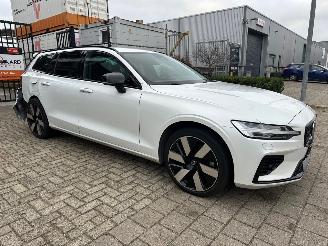 Volvo V-60 2.0 T6 Plug-in hybrid AWD Plus Bright 2023/6