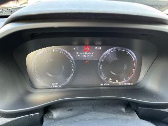 Volvo XC40 2.0 T4 Momentum picture 11