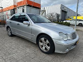 skadebil auto Mercedes C-klasse 230 K. Classic 2004/9