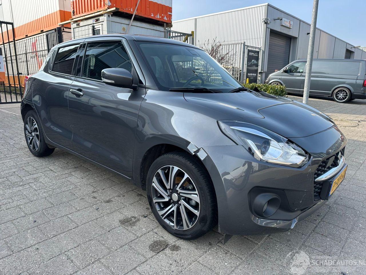 Suzuki Swift 1.2 Style Smart Hybrid