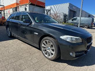 krockskadad bil auto BMW 5-serie Touring 523i High Executive 2011/8