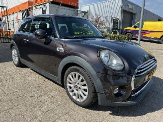 skadebil auto Mini One 1.2 One Business 2016/3