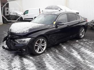 Salvage car BMW 3-serie 3 serie (F30), Sedan, 2011 / 2018 320d 2.0 16V EfficientDynamicsEdition 2013/11