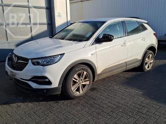 Coche siniestrado Opel Grandland Grandland (X), SUV, 2017 1.2 Turbo 12V 2021
