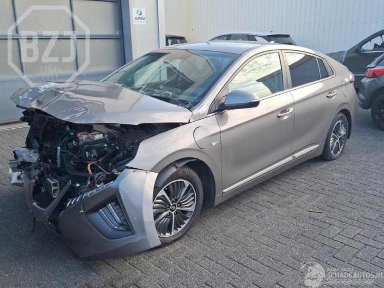 Hyundai Ioniq Ioniq, Liftback, 2016 / 2022 1.6 GDI 16V PHEV