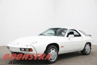 Sloopauto Porsche 928 928, Coupe, 1977 / 1995 4.7 S2 1986/10