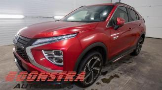 Vrakbiler auto Mitsubishi Eclipse Cross Eclipse Cross (GK/GL), SUV, 2017 2.4 16V PHEV 4x4 2021/4