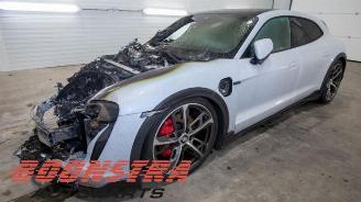 skadebil auto Porsche Taycan Taycan Cross Turismo (Y1B), Combi, 2020 4S Performance Battery Plus 2021/10