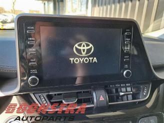 Toyota C-HR C-HR (X1,X5), SUV, 2016 1.8 16V Hybrid picture 12