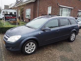 Coche accidentado Opel Astra Automaat 2008/1