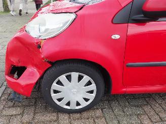 Peugeot 107 1.0-12V XS picture 8