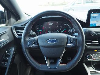 Ford Focus 1.0 EcoBoost Hybrid ST Line picture 16