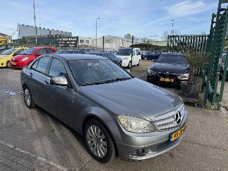 Mercedes C-klasse C180 KOMPESSOR AUTOMAAT picture 4