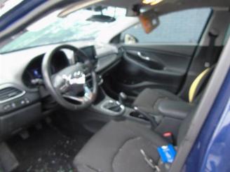 Hyundai I-30 i30 (PDEB5/PDEBB/PDEBD/PDEBE), Hatchback, 2016 1.0 T-GDI 12V picture 2