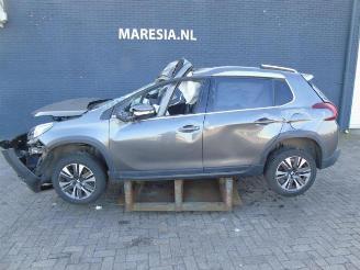 Coche siniestrado Peugeot 2008 2008 (CU), MPV, 2013 / 2019 1.2 12V e-THP PureTech 110 2017/3