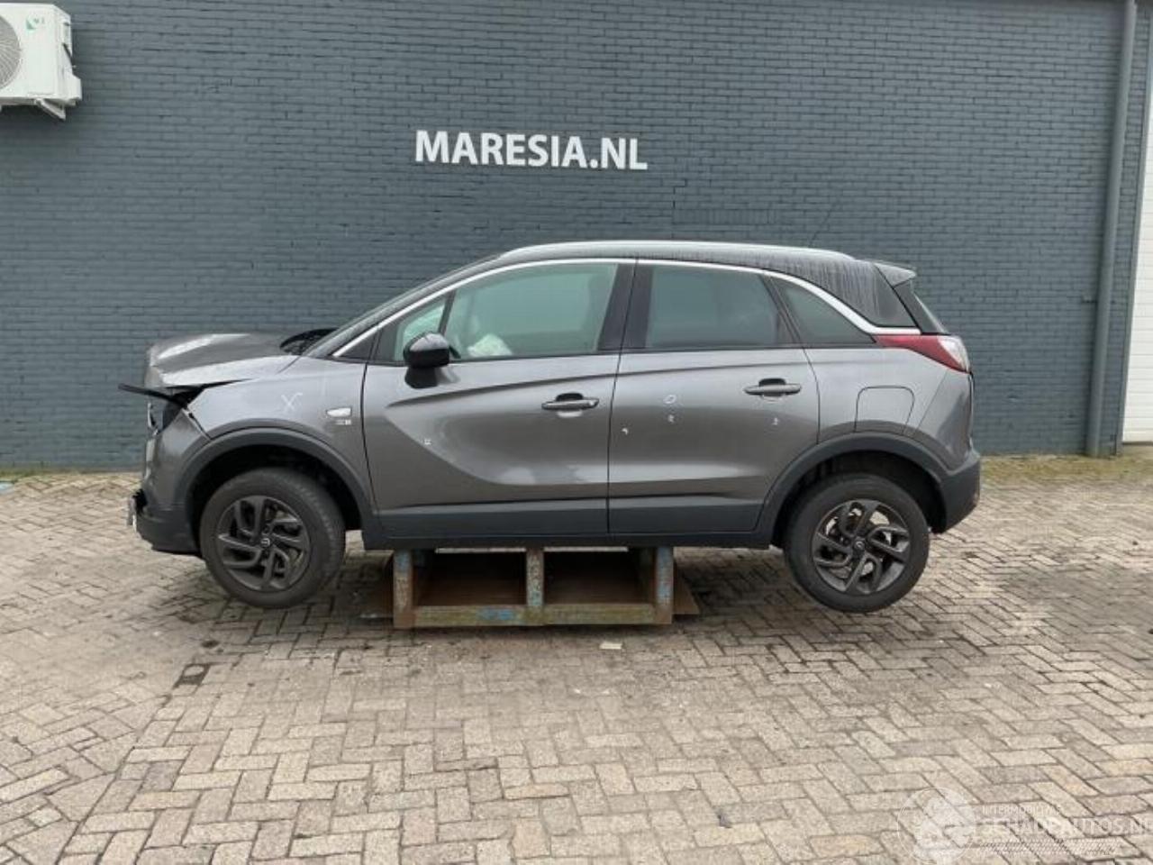 Opel Crossland Crossland (X), SUV, 2017 1.2 Turbo 12V