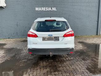 Salvage car Ford Focus Focus 3 Wagon, Combi, 2010 / 2020 1.0 Ti-VCT EcoBoost 12V 100 2012/8