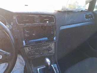 Volkswagen Golf 7.5 1.5 tsi picture 5