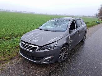 Sloopauto Peugeot 308 1.2 THP 2016/6
