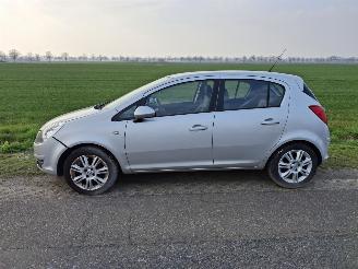 Opel Corsa D 1.2 picture 4