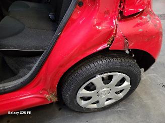 Peugeot 107 1.0i-12v 50-KW XS 5drs picture 9