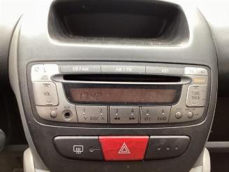 Peugeot 107 107, Hatchback, 2005 / 2014 1.0 12V picture 2