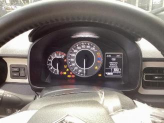 Suzuki Ignis Ignis (MF), Hatchback 5-drs, 2016 1.2 Dual Jet 16V Smart Hybrid AllGrip picture 14