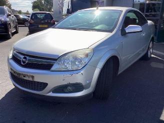 Dezmembrări autoturisme Opel Astra Astra H Twin Top (L67), Cabrio, 2005 / 2010 1.8 16V 2007/12