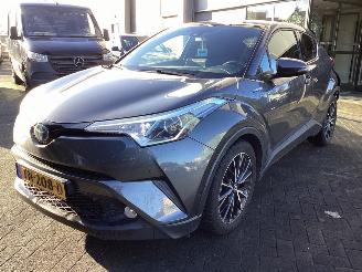 krockskadad bil auto Toyota C-HR 1.8 Hybrid Dynamic 2018/9