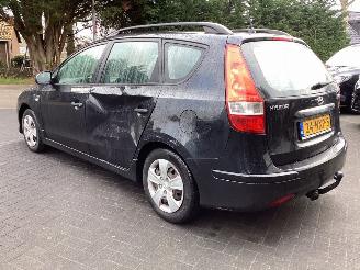 Hyundai I-30  picture 7