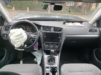 Volkswagen Golf 1.0 TSi picture 9