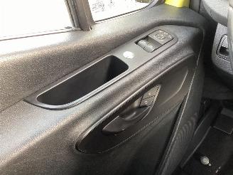 Mercedes Sprinter 319 V6Ambulance picture 21