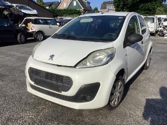 rozbiórka samochody osobowe Peugeot 107 107, Hatchback, 2005 / 2014 1.0 12V 2013/5