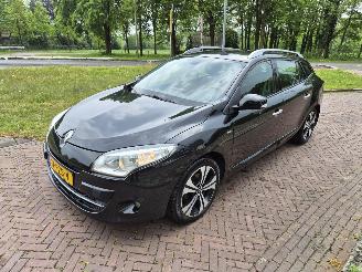 Damaged car Renault Mégane 1.5 DCI Bose 2011/4