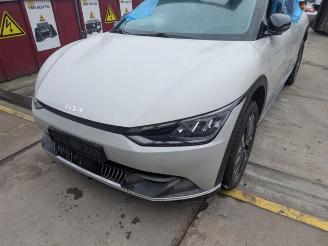 Salvage car Kia EV6 EV6 (CV), Hatchback, 2021 58/63 kWh RWD 2021/12