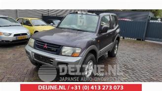 Vrakbiler auto Mitsubishi Pajero Pajero Hardtop (V6/7), Terreinwagen, 2000 / 2006 3.2 DI-D 16V 2001/6