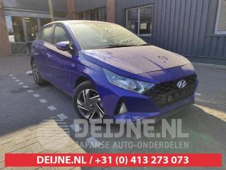 Salvage car Hyundai I-20 i20 (BC3), Hatchback 5-drs, 2020 1.0 T-GDI 100 Mild Hybrid 48V 12V 2022