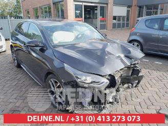Coche siniestrado Kia Pro cee d Proceed (CD), Combi 5-drs, 2018 1.4 T-GDI 16V 2019/6